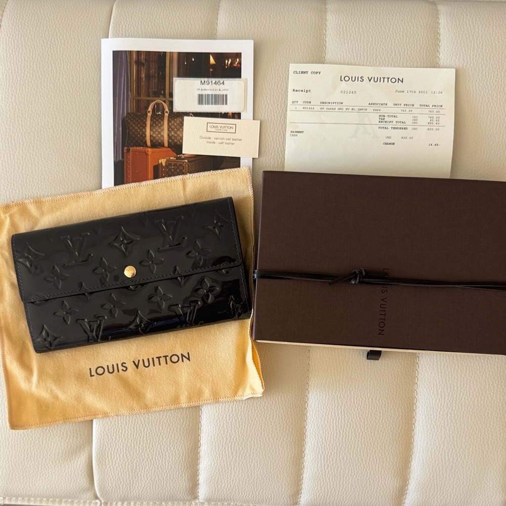 Louis Vuitton Shiny Blue Sarah Clutch wallet (all items shown included)